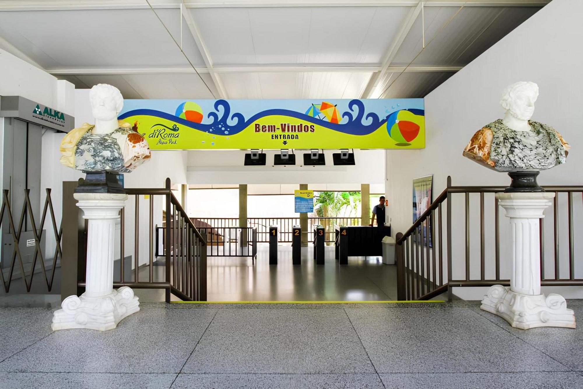 Spazio Diroma Com Acesso Ao Acqua Parque Caldas Novas Exterior foto